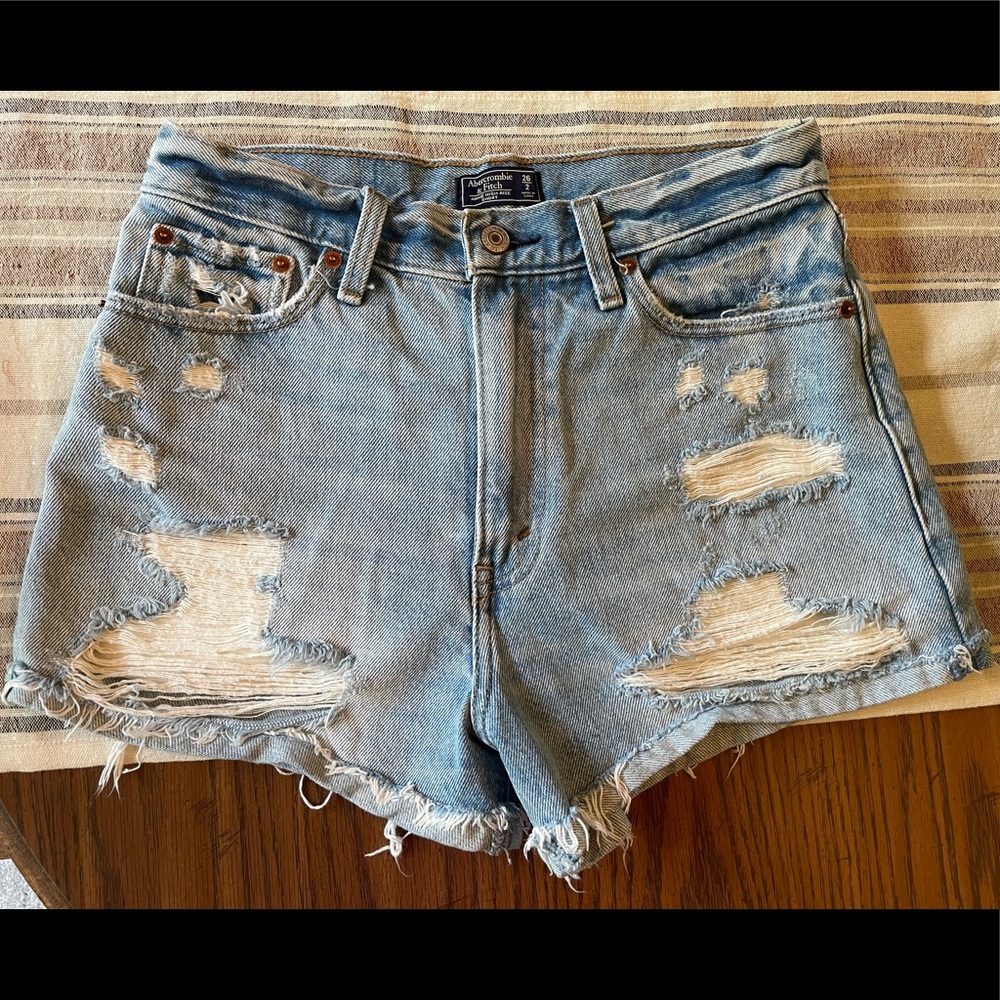 Abercrombie & Fitch Annie High Rise Shorts